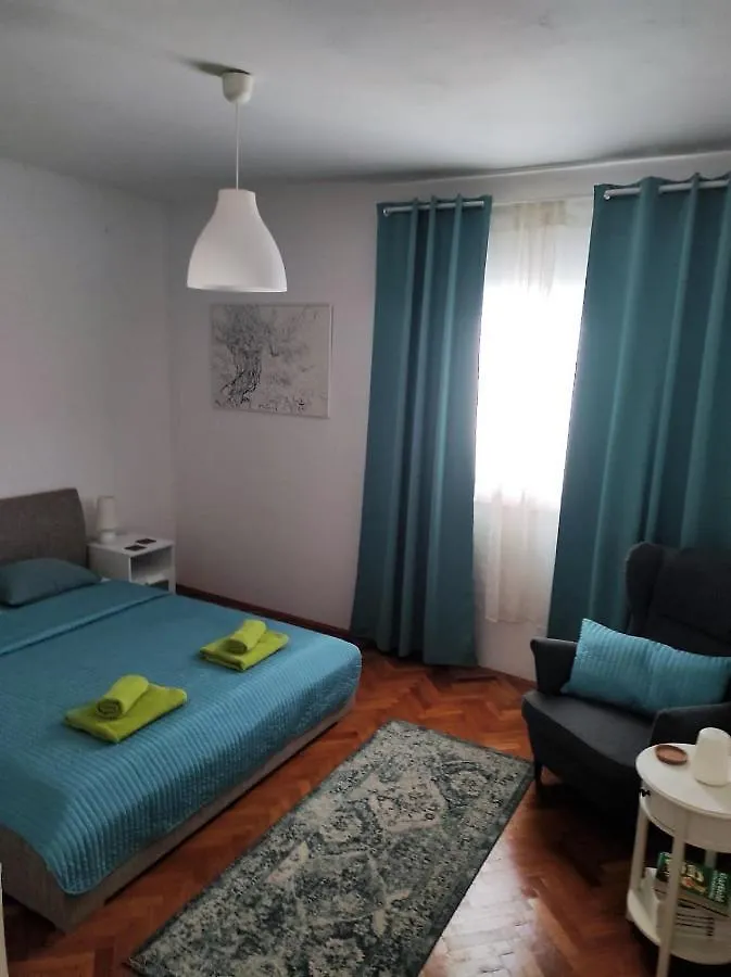 Lumar Holidays And Apartments Преко 0*,  Хорватия