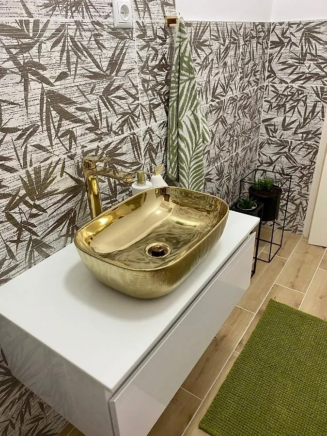 Дом отдыха Lumar Holidays And Apartments Преко