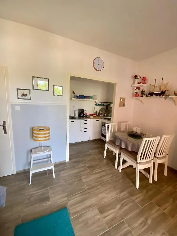 Дом отдыха Lumar Holidays And Apartments Преко