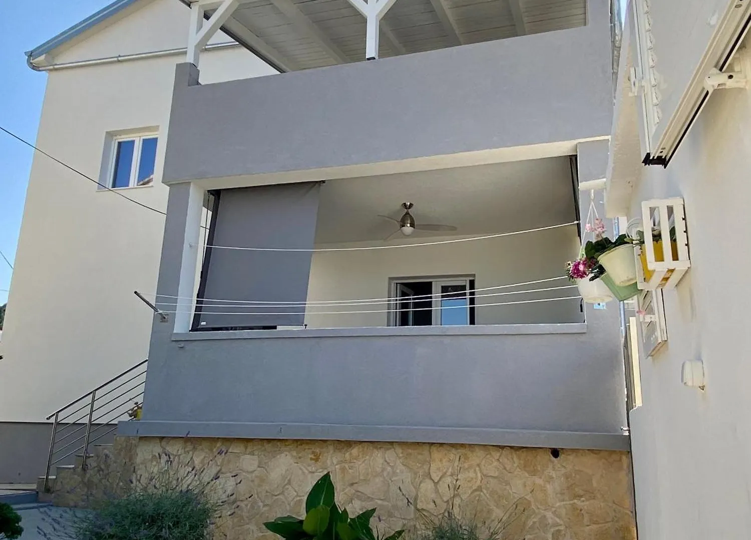Lumar Holidays And Apartments Преко